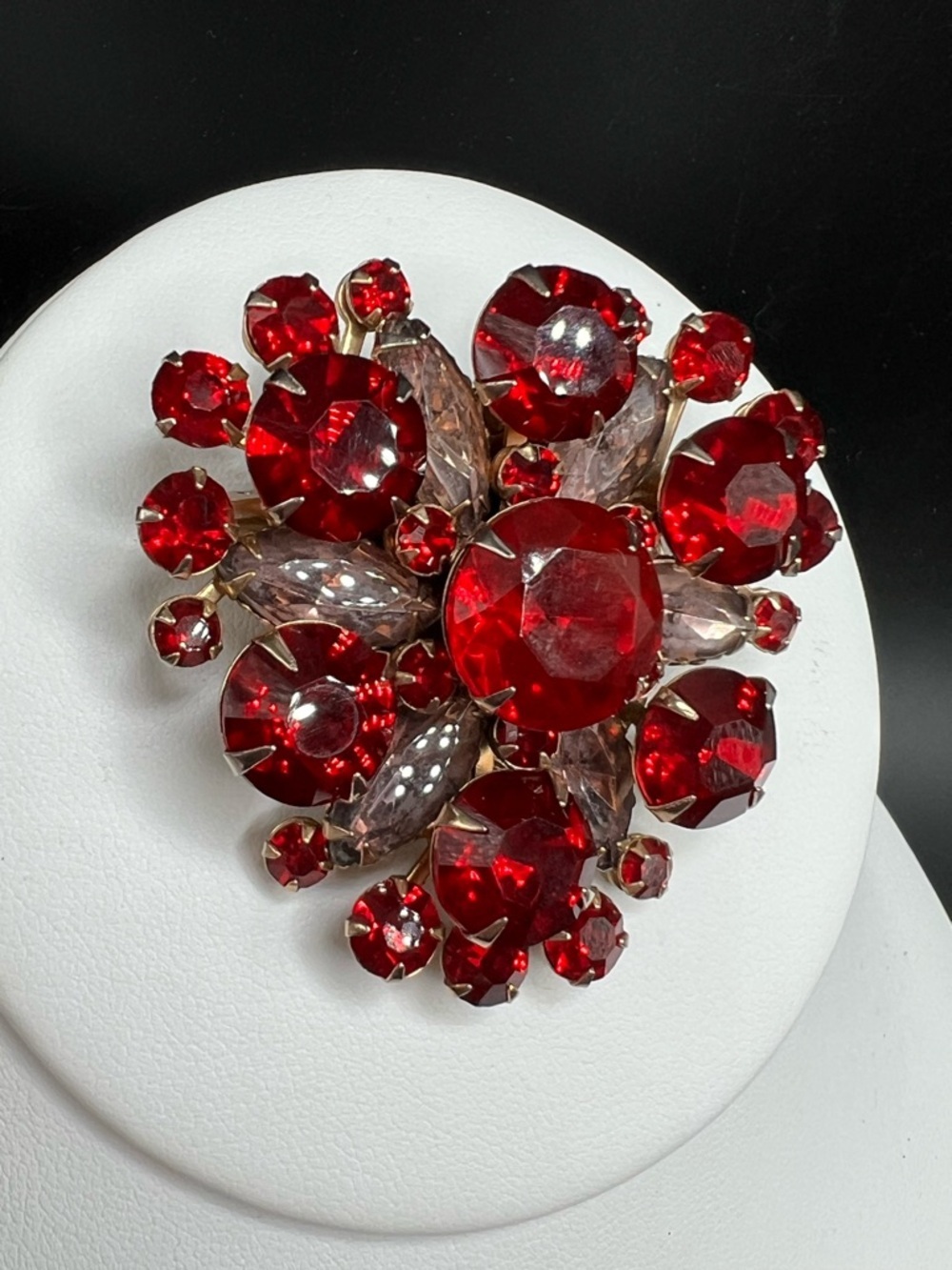 Vintage Red Rhinestone Smoky Marquis Brooch Gold Tone Mid Century Statement Pin - Picture 5 of 6